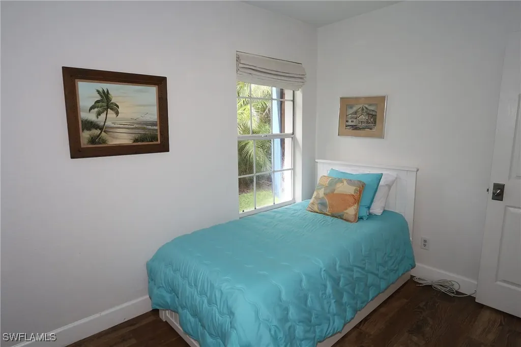 714 11th Street N Naples FL 34102