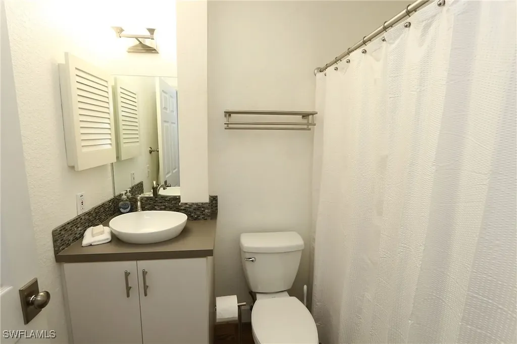 714 11th Street N Naples FL 34102