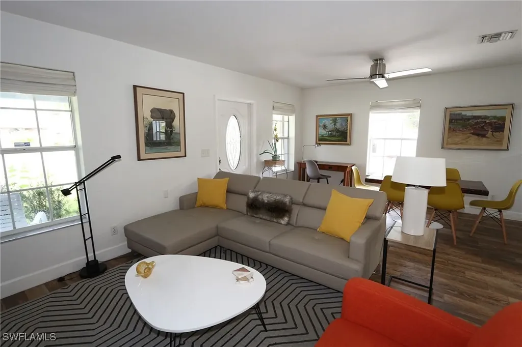 714 11th Street N Naples FL 34102