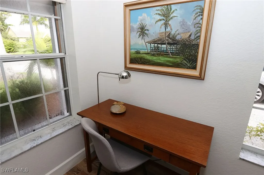714 11th Street N Naples FL 34102