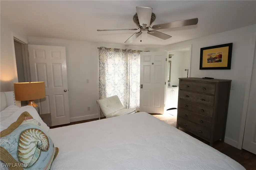 714 11th Street N Naples FL 34102