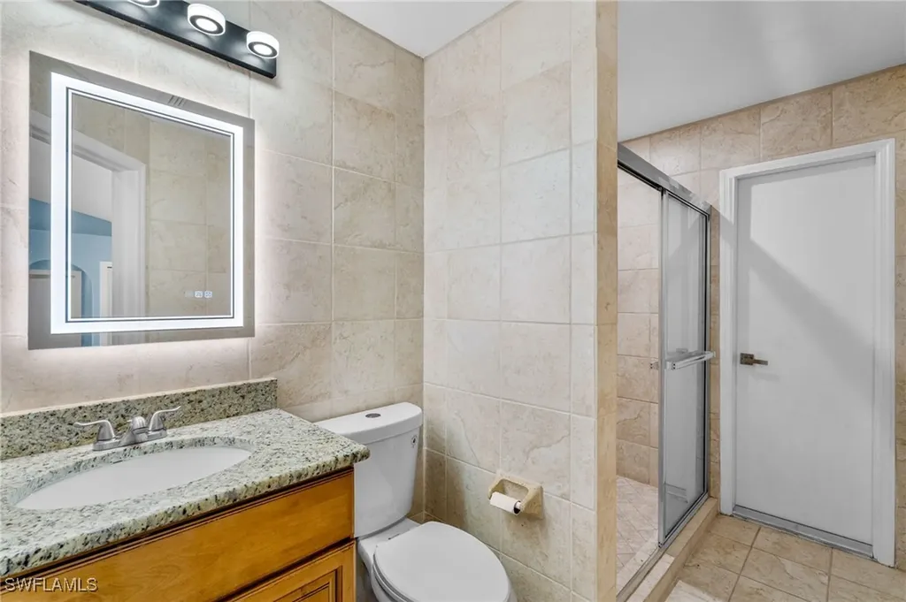 1715 NE 2nd Avenue Cape Coral FL 33909