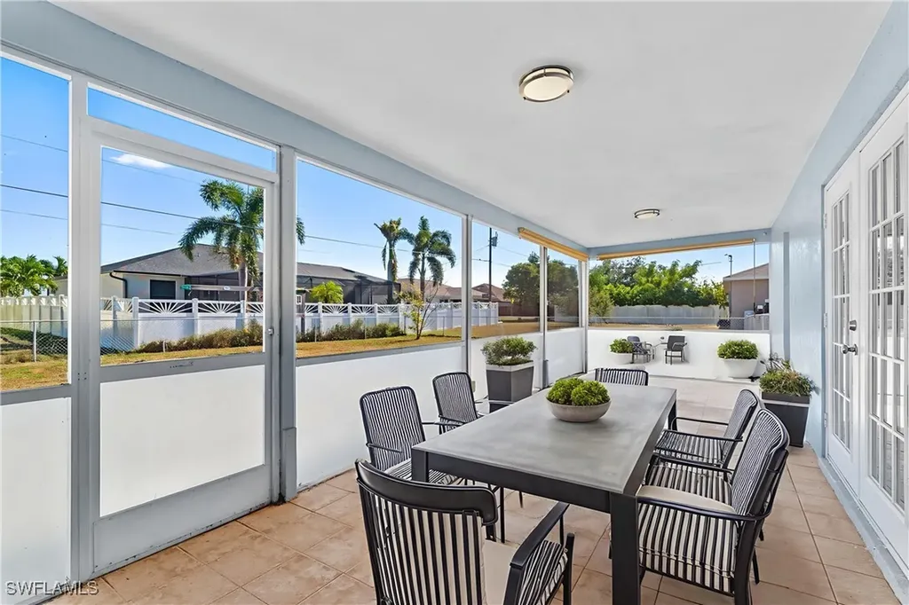 1715 NE 2nd Avenue Cape Coral FL 33909