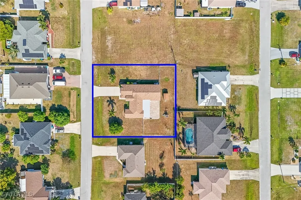 1715 NE 2nd Avenue Cape Coral FL 33909