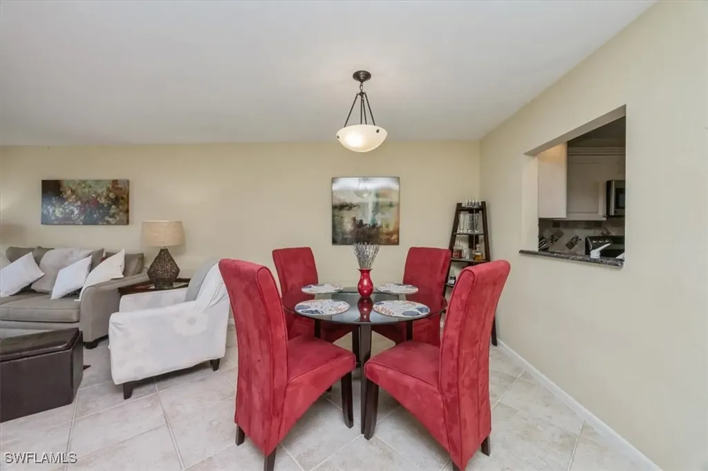 305 Goodlette-frank Road S Naples FL 34102