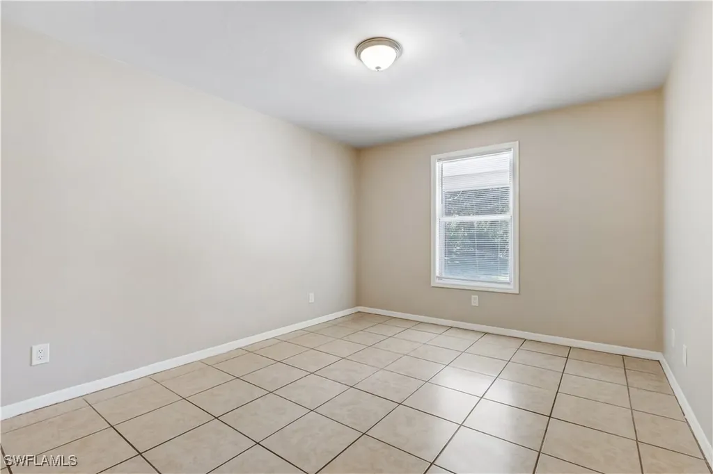 5453 16th Place SW Naples FL 34116