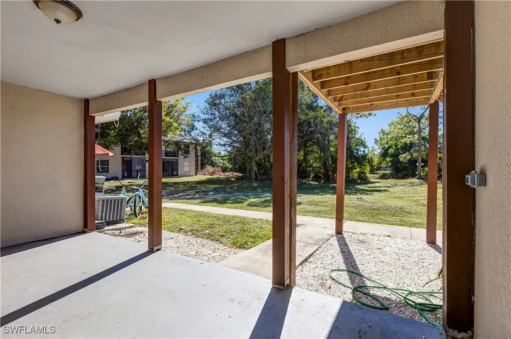 5453 16th Place SW Naples FL 34116