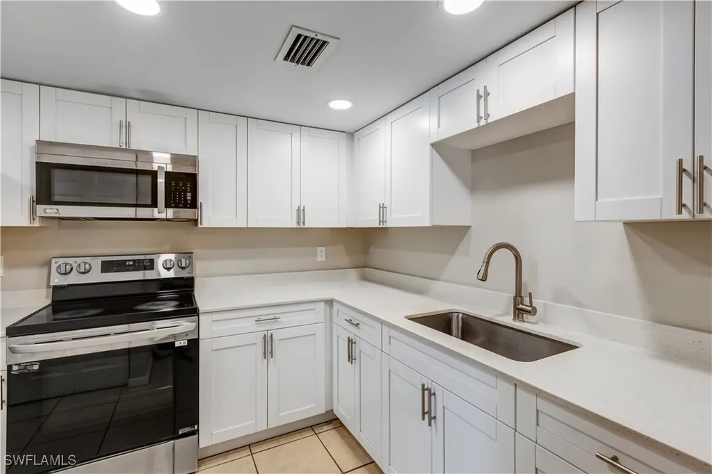 5453 16th Place SW Naples FL 34116