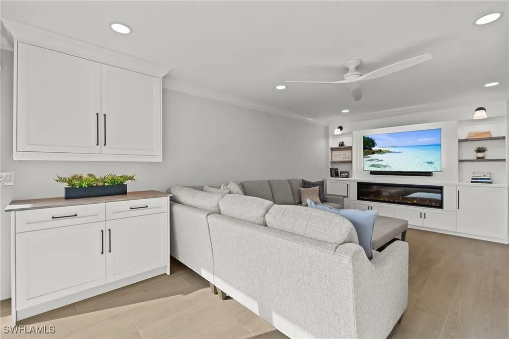 3200 Gulf Shore Boulevard N Naples FL 34103
