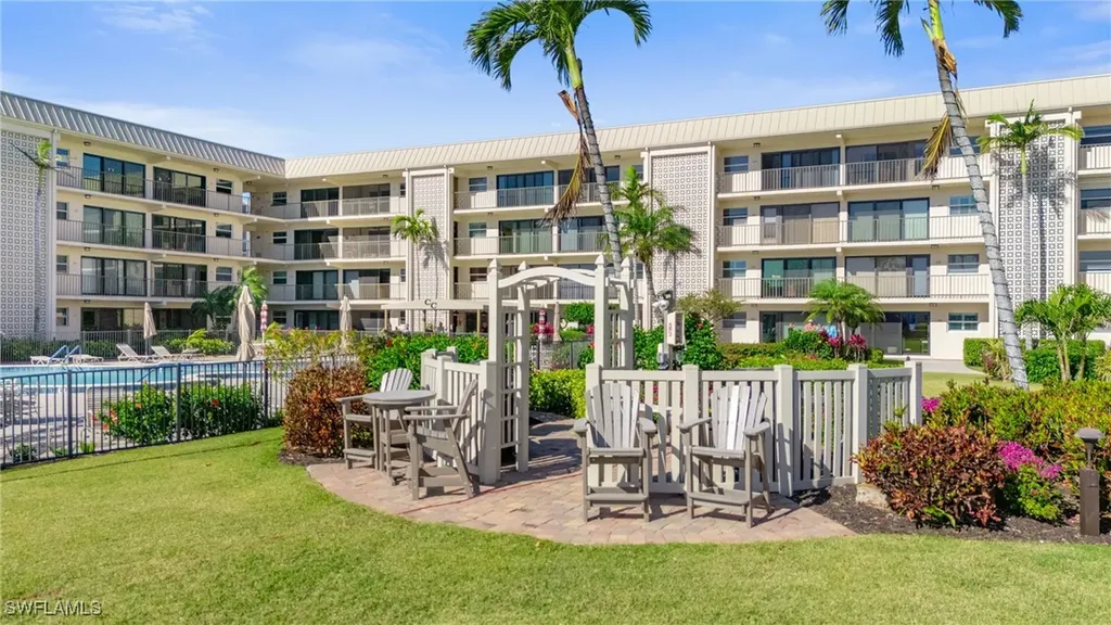 3200 Gulf Shore Boulevard N Naples FL 34103