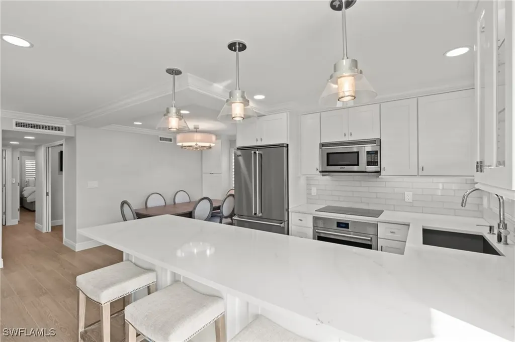 3200 Gulf Shore Boulevard N Naples FL 34103