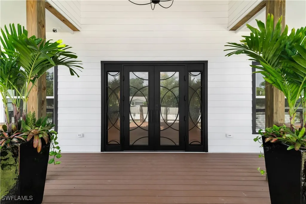 6901 Hendry Creek Drive Fort Myers FL 33908