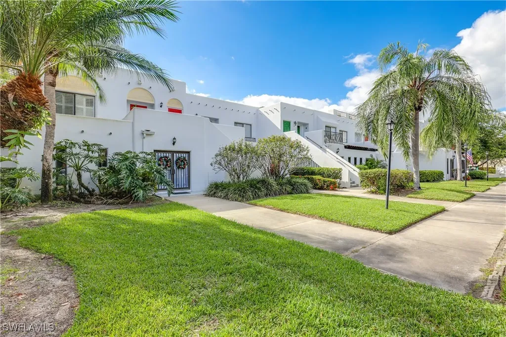 3308 Europa Drive Naples FL 34105