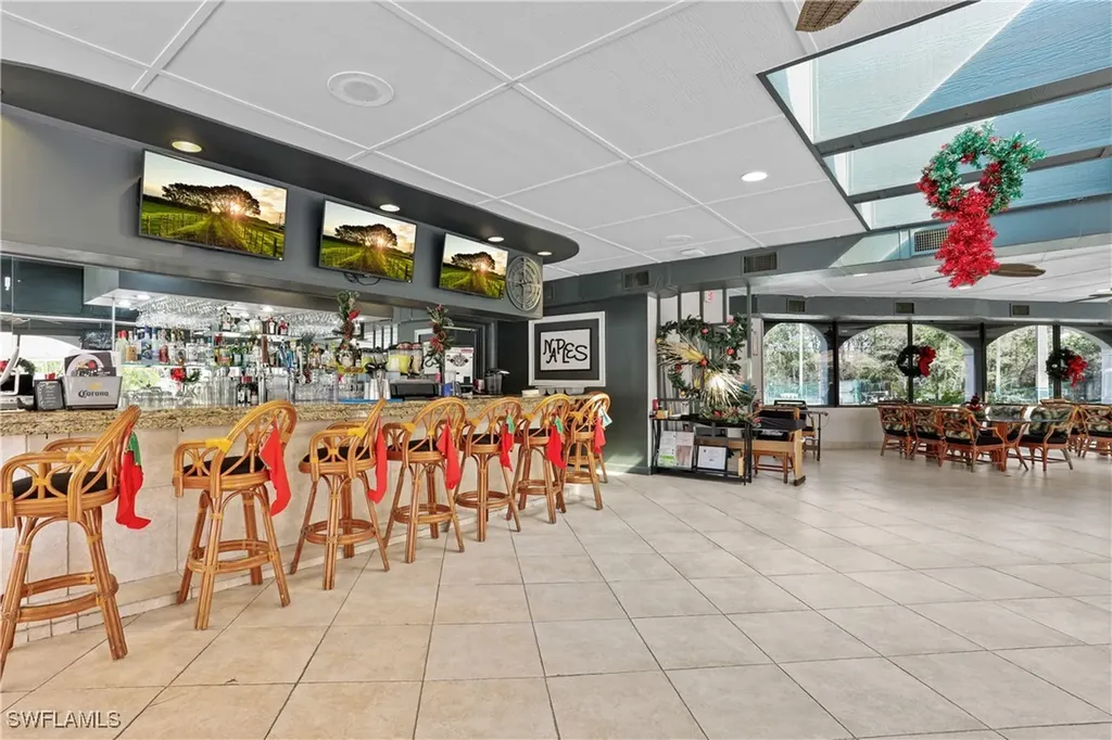 3308 Europa Drive Naples FL 34105