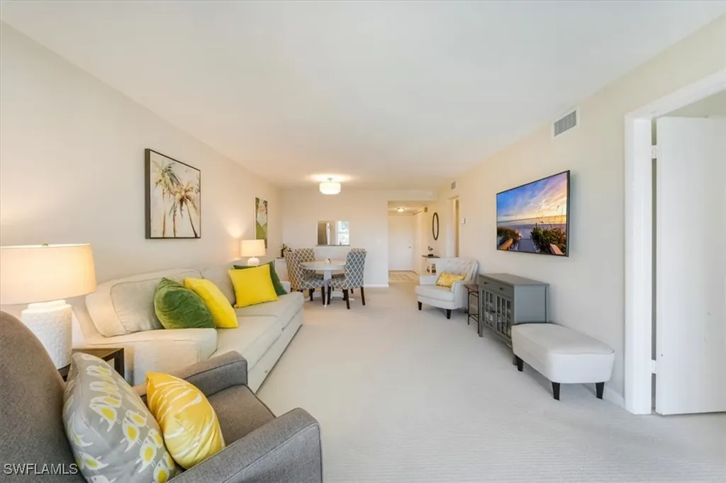 3030 Binnacle Drive Naples FL 34103