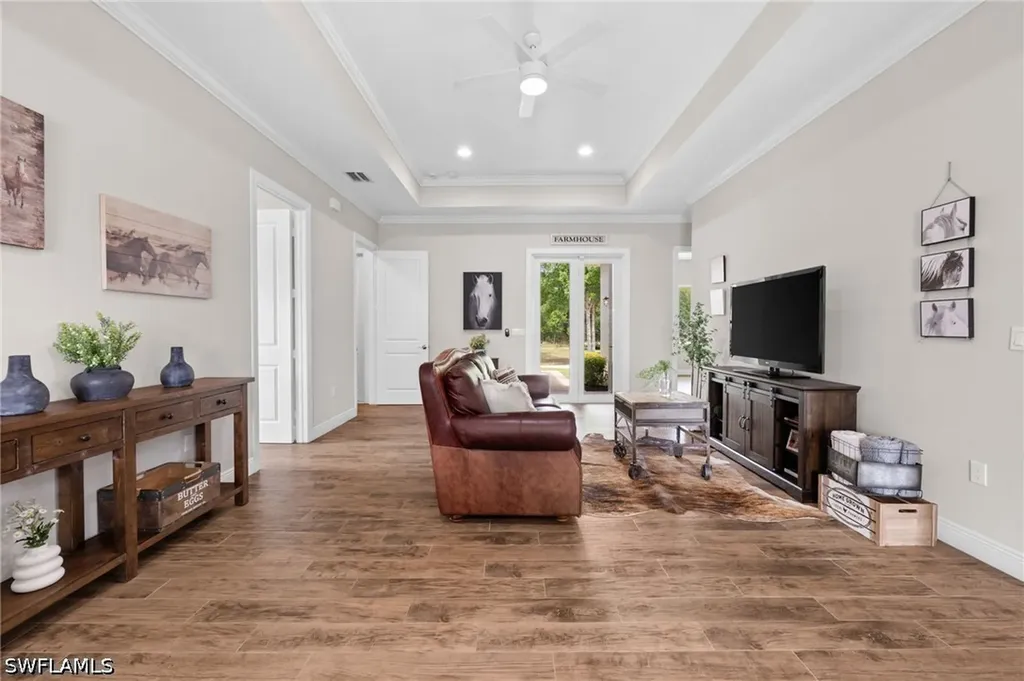 1960 Moulder Drive Naples FL 34120