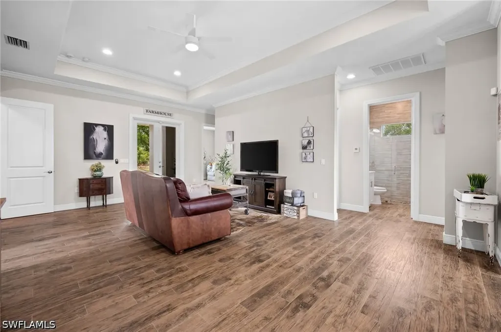 1960 Moulder Drive Naples FL 34120