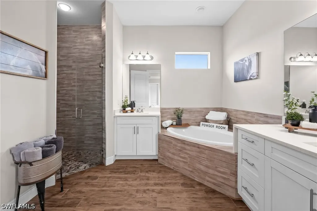 1960 Moulder Drive Naples FL 34120