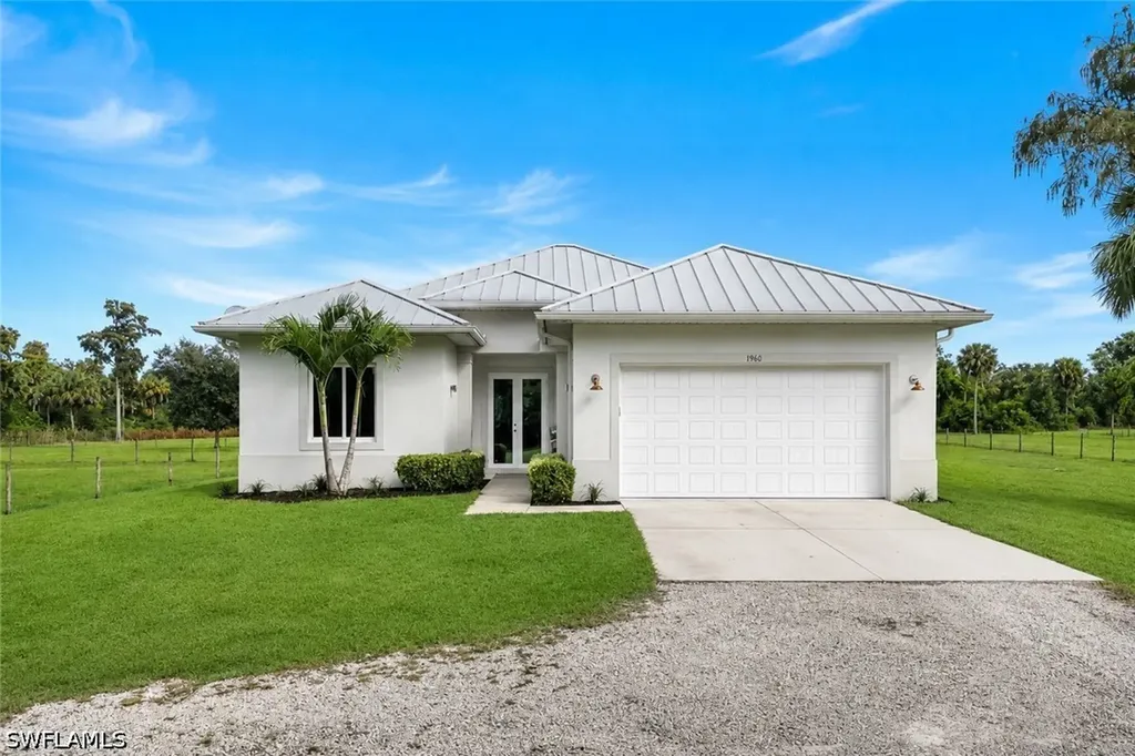 1960 Moulder Drive Naples FL 34120