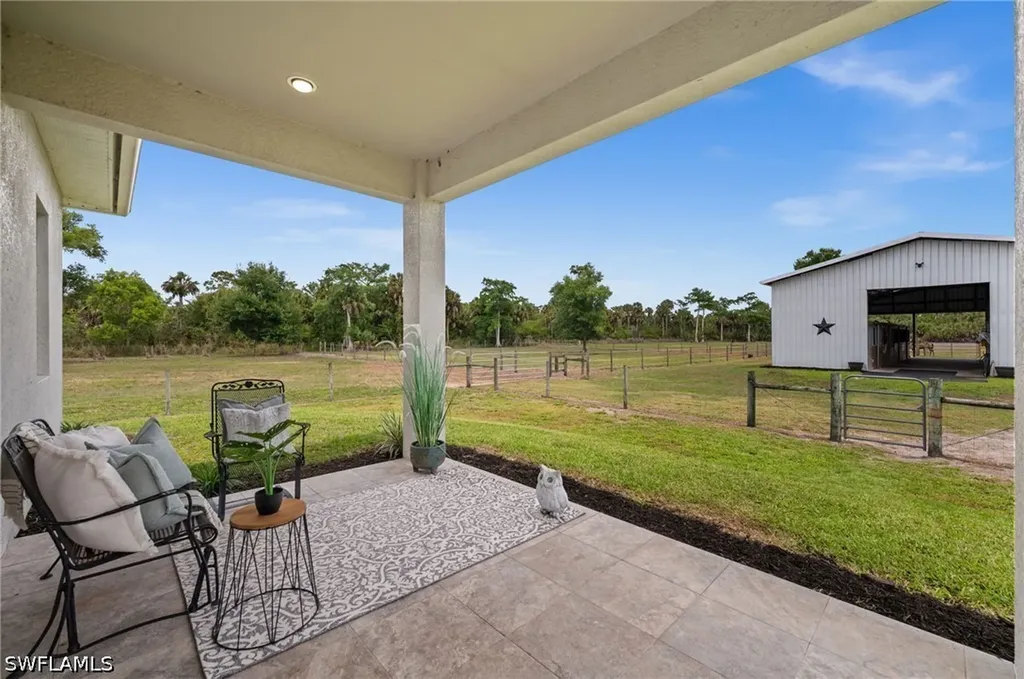 1960 Moulder Drive Naples FL 34120