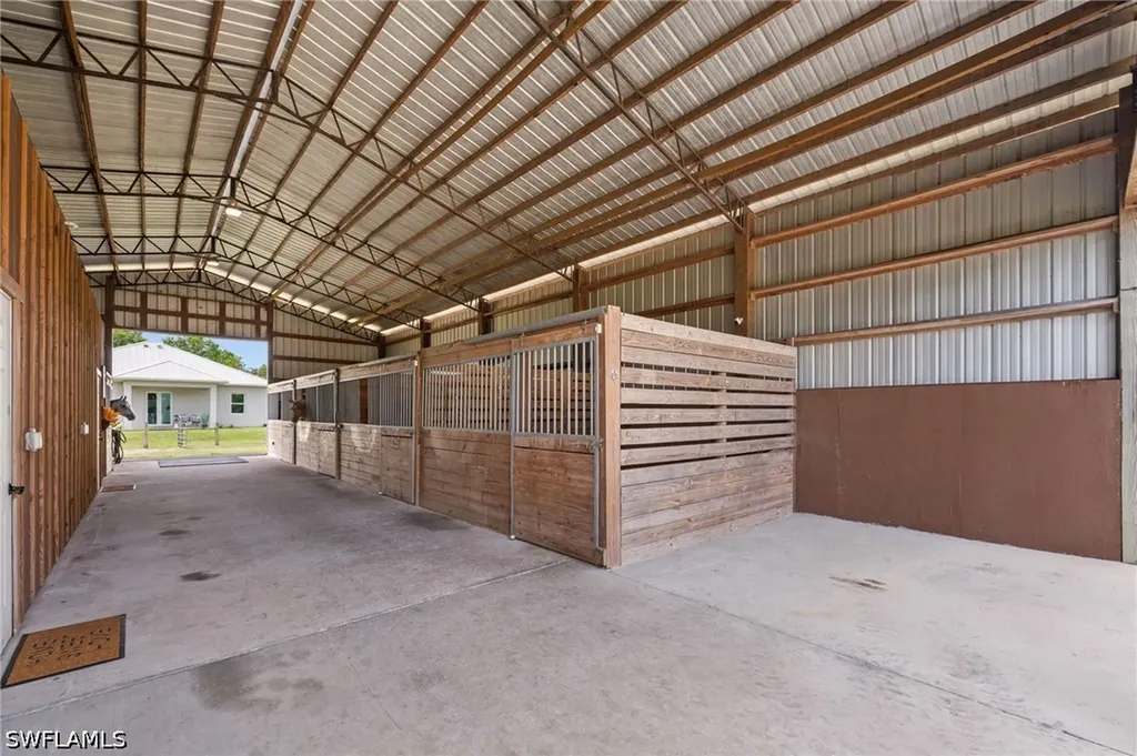 1960 Moulder Drive Naples FL 34120