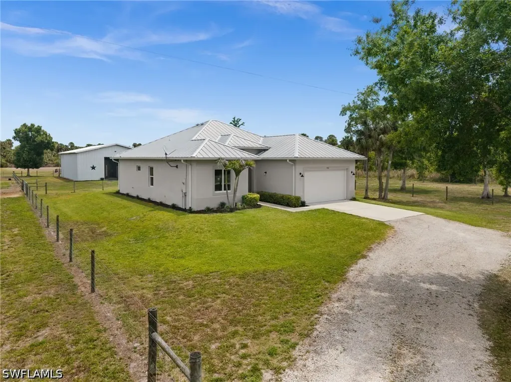 1960 Moulder Drive Naples FL 34120