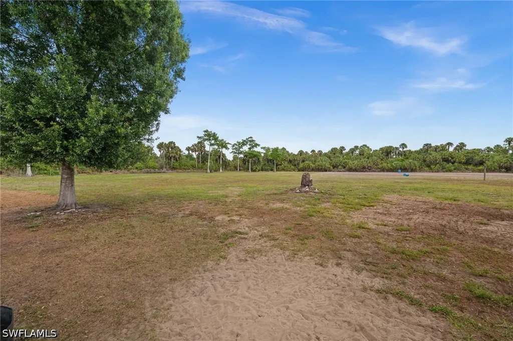 1960 Moulder Drive Naples FL 34120