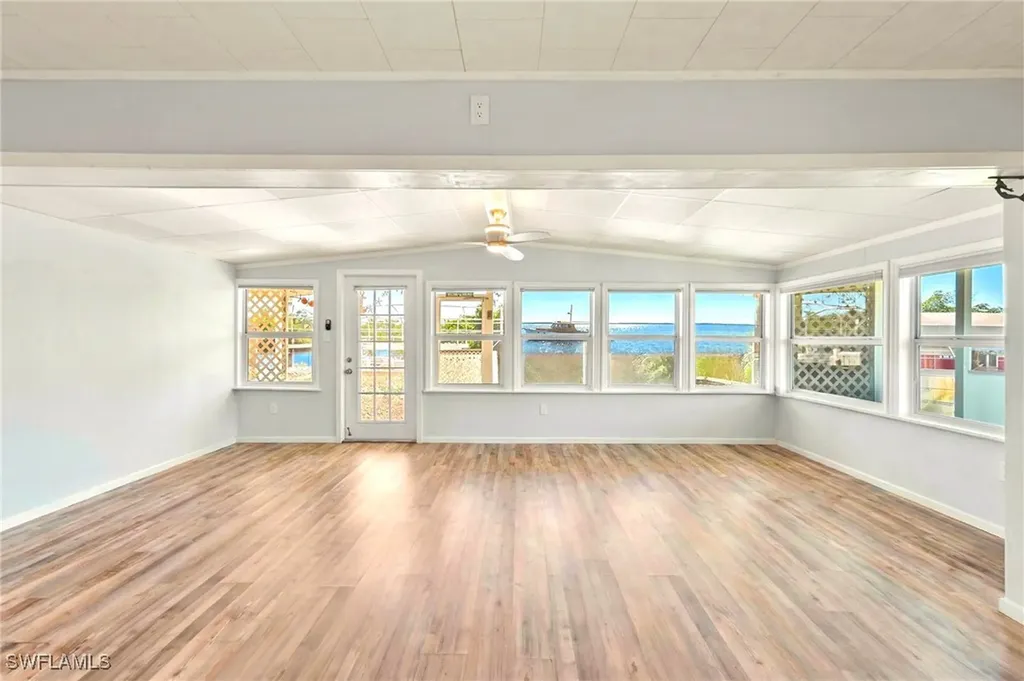 204 Sun Circle Fort Myers FL 33905