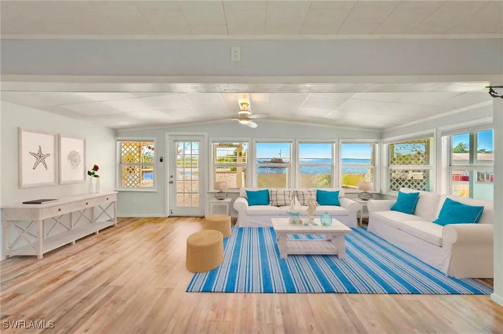 204 Sun Circle Fort Myers FL 33905