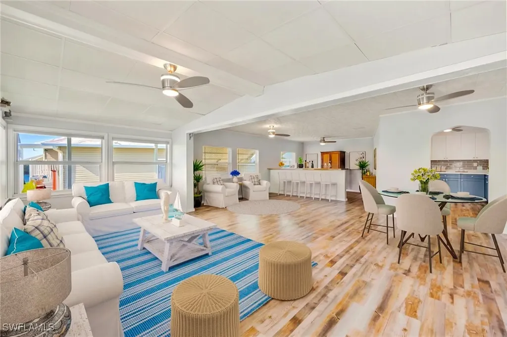 204 Sun Circle Fort Myers FL 33905