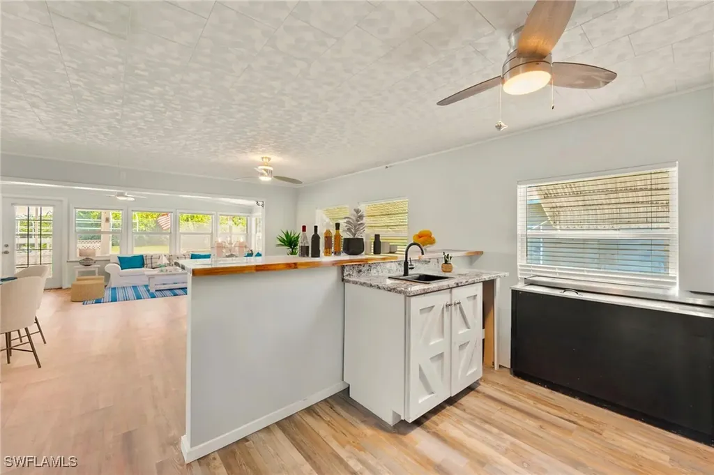 204 Sun Circle Fort Myers FL 33905