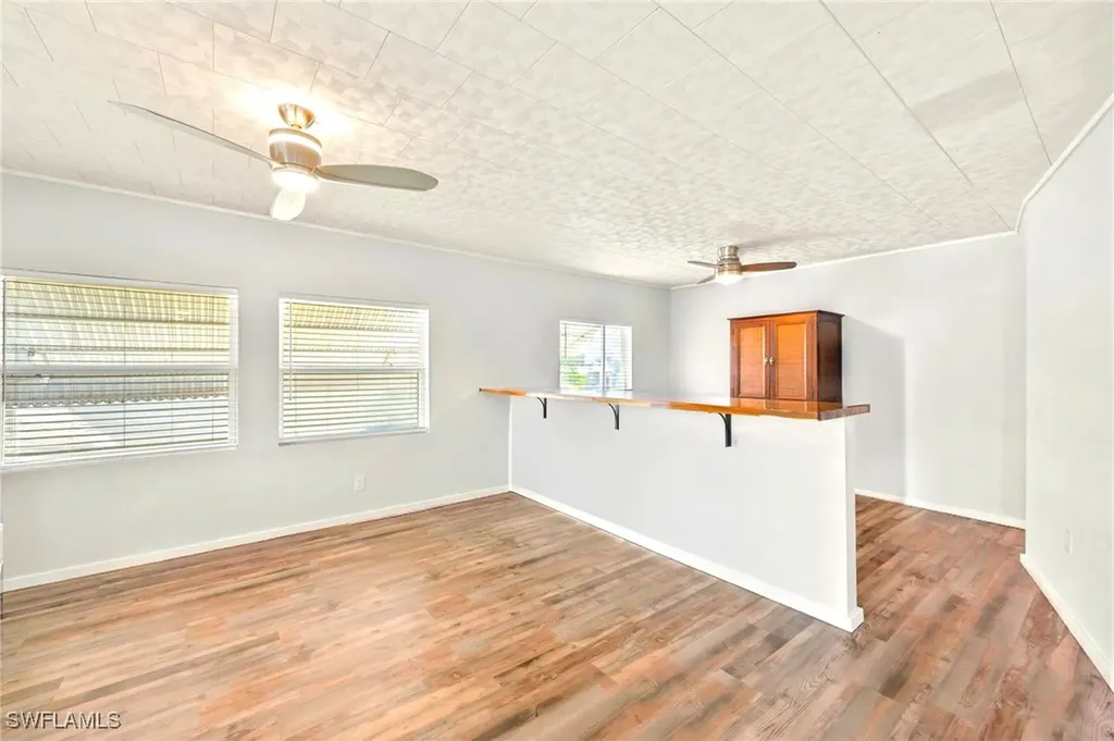 204 Sun Circle Fort Myers FL 33905