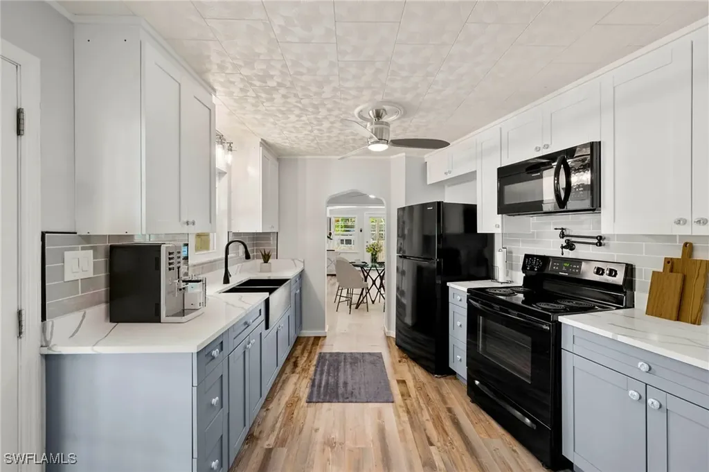 204 Sun Circle Fort Myers FL 33905