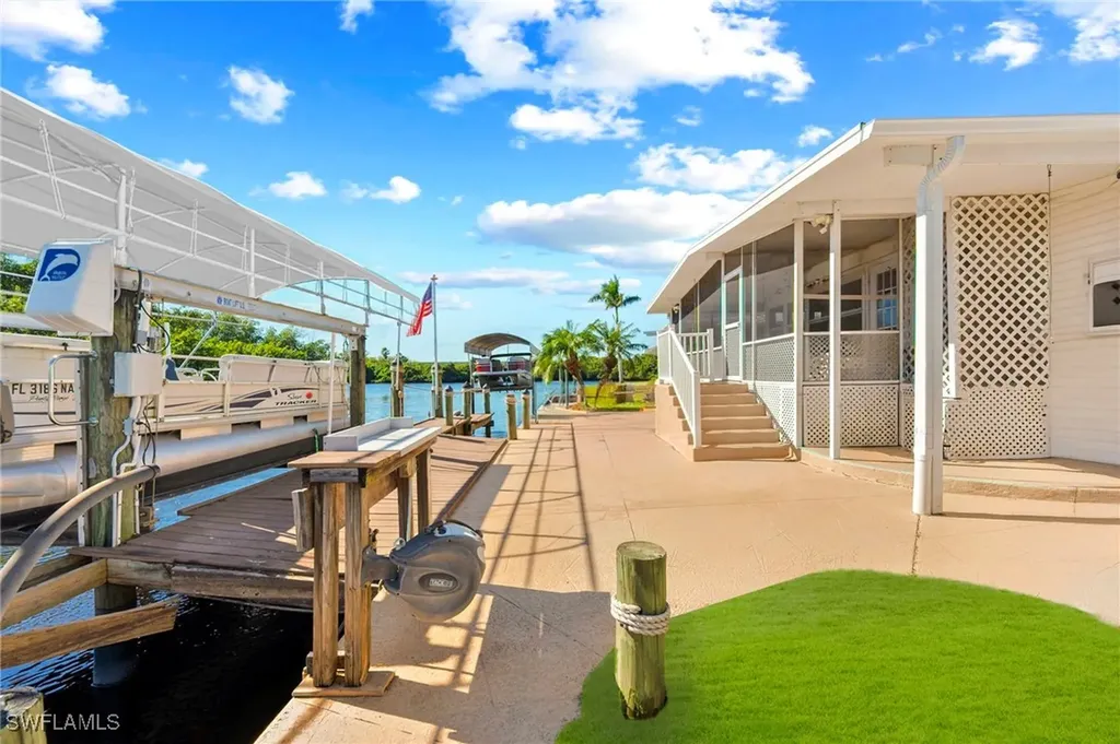 204 Sun Circle Fort Myers FL 33905