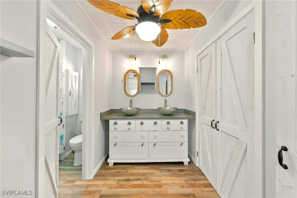 204 Sun Circle Fort Myers FL 33905