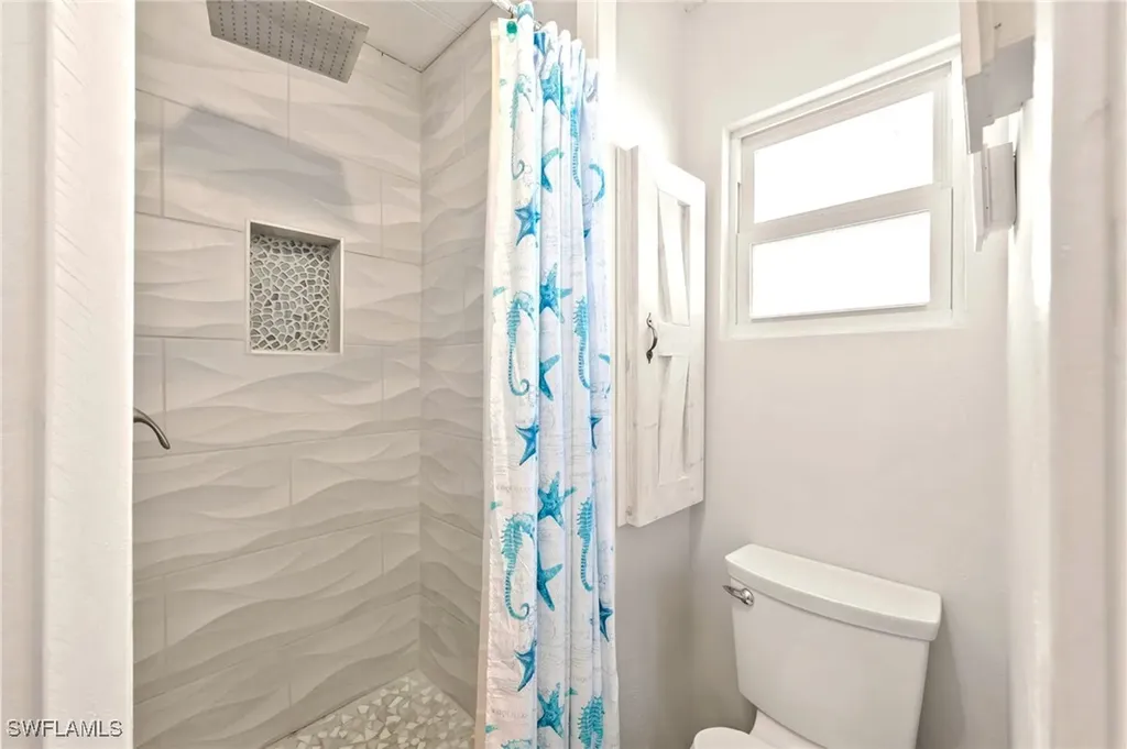 204 Sun Circle Fort Myers FL 33905