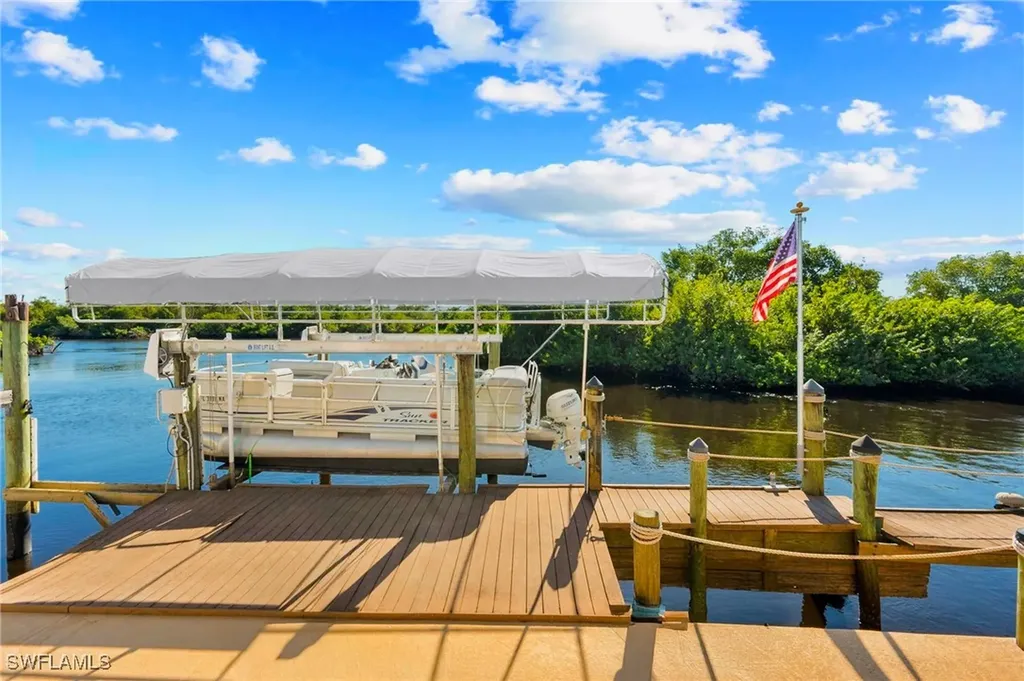 204 Sun Circle Fort Myers FL 33905