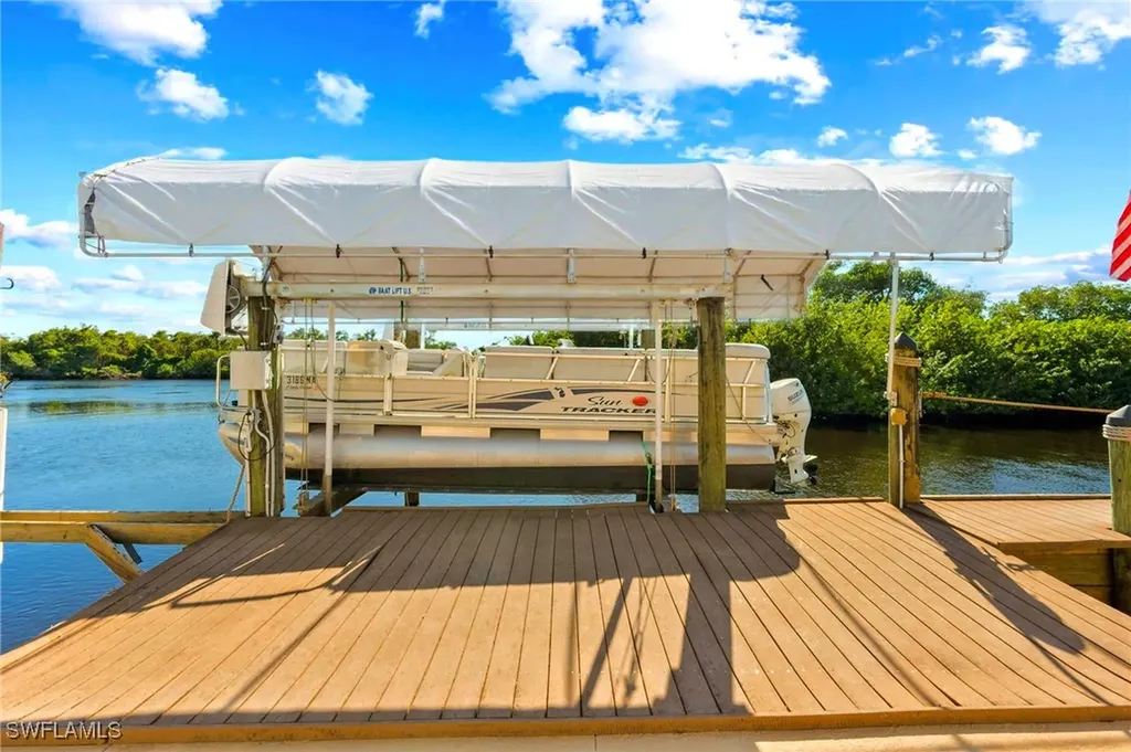 204 Sun Circle Fort Myers FL 33905