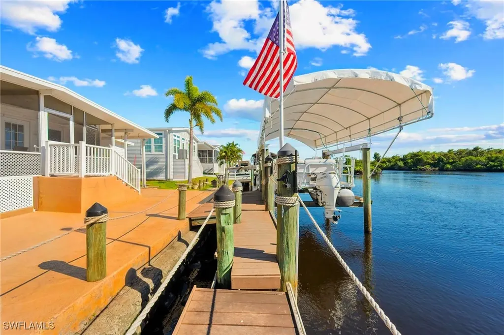 204 Sun Circle Fort Myers FL 33905