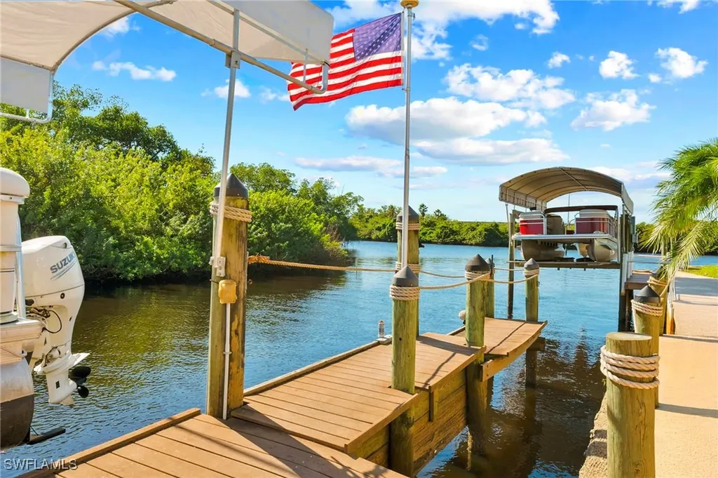 204 Sun Circle Fort Myers FL 33905