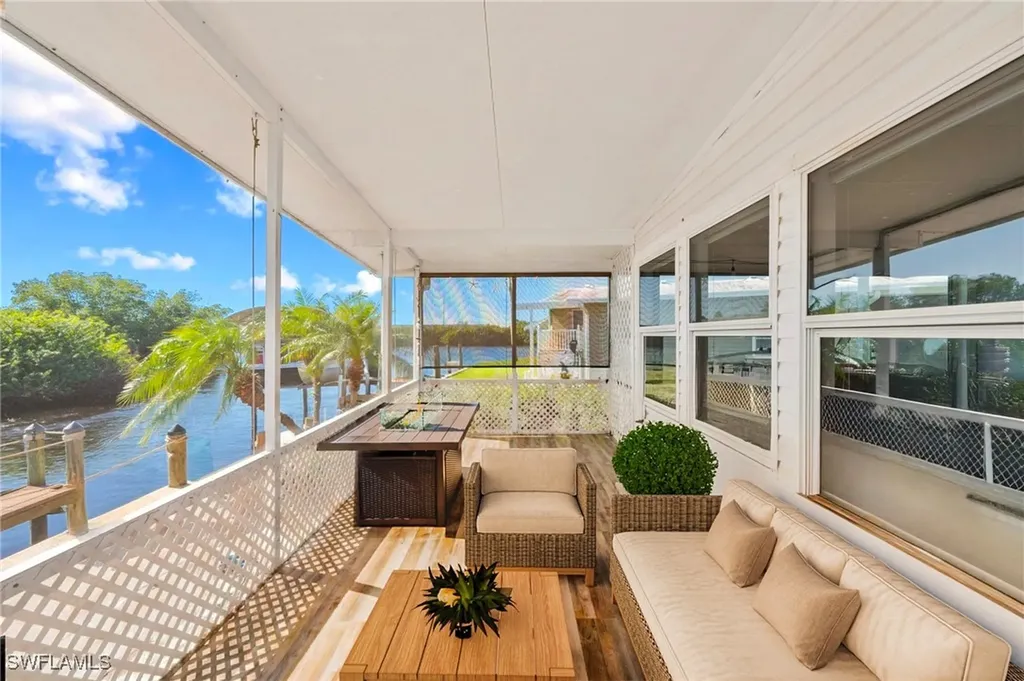 204 Sun Circle Fort Myers FL 33905