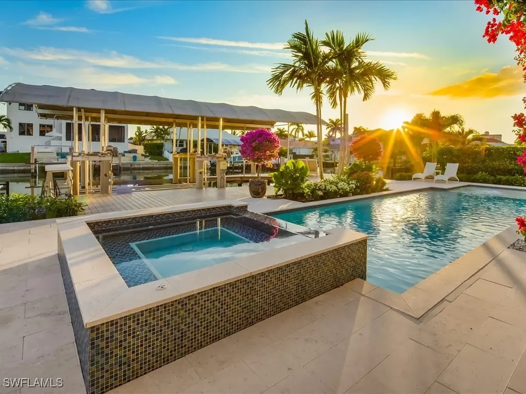 360 Heron Avenue Naples FL 34108