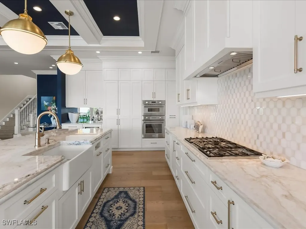 360 Heron Avenue Naples FL 34108