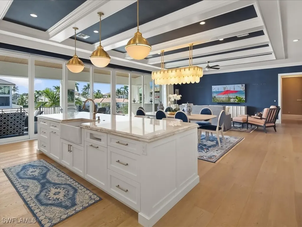 360 Heron Avenue Naples FL 34108