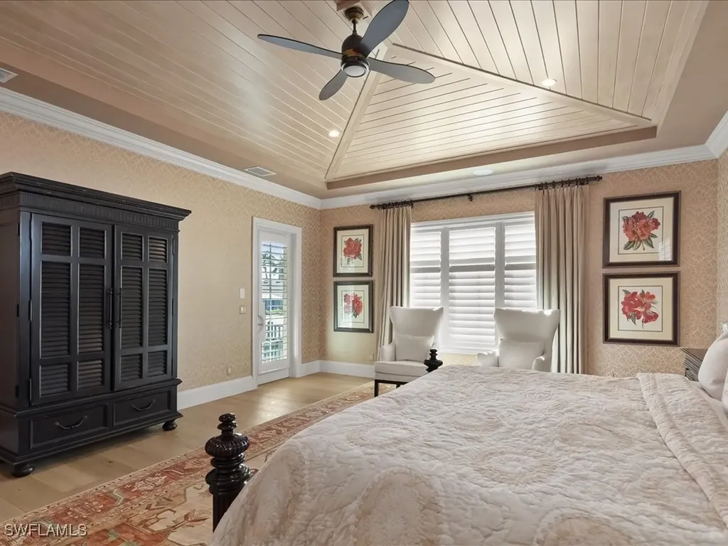 360 Heron Avenue Naples FL 34108
