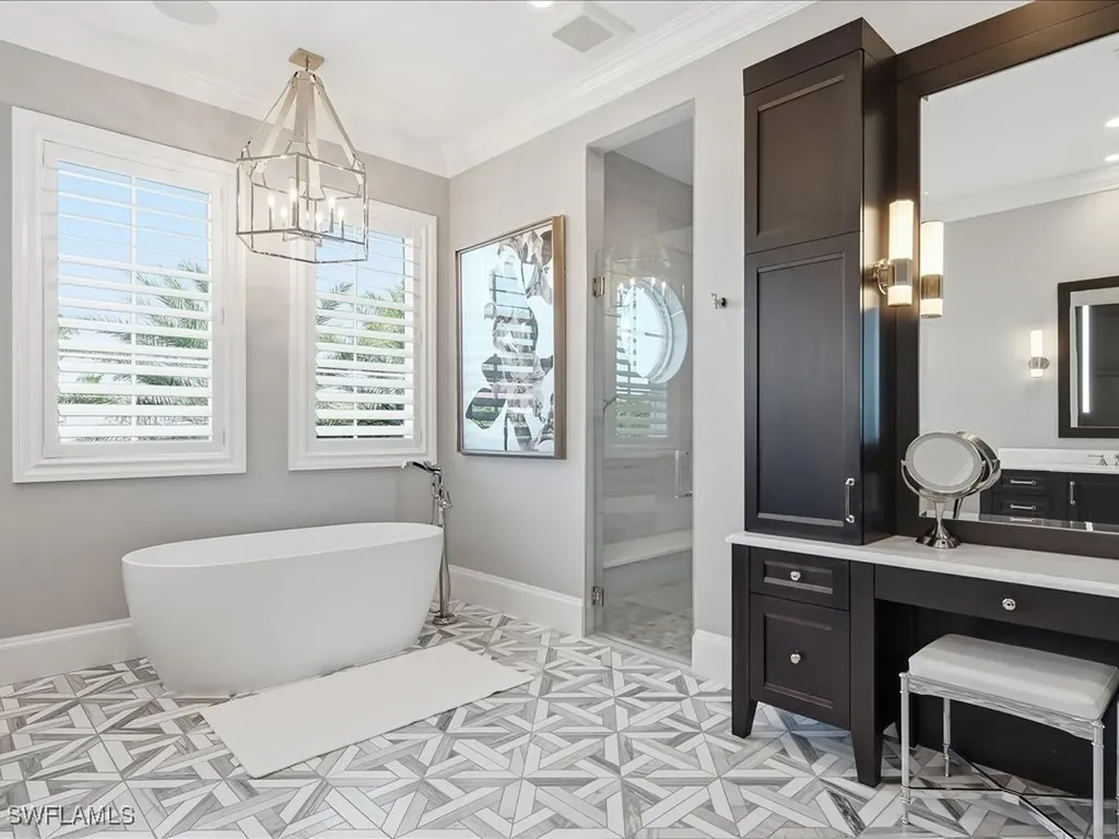 360 Heron Avenue Naples FL 34108