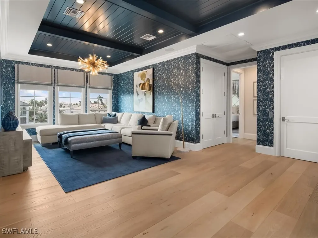 360 Heron Avenue Naples FL 34108