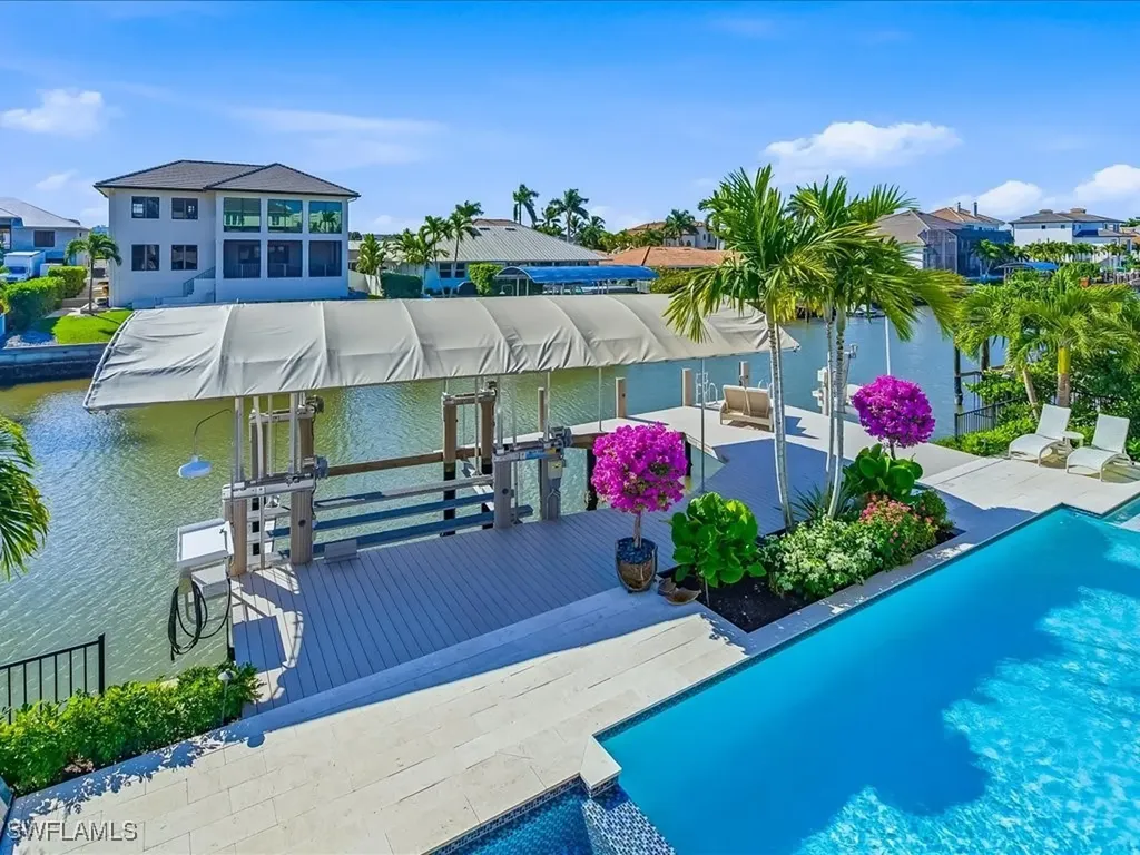 360 Heron Avenue Naples FL 34108