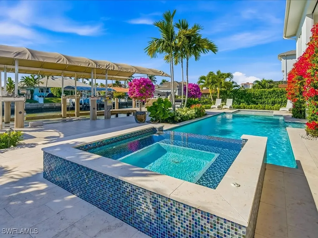 360 Heron Avenue Naples FL 34108