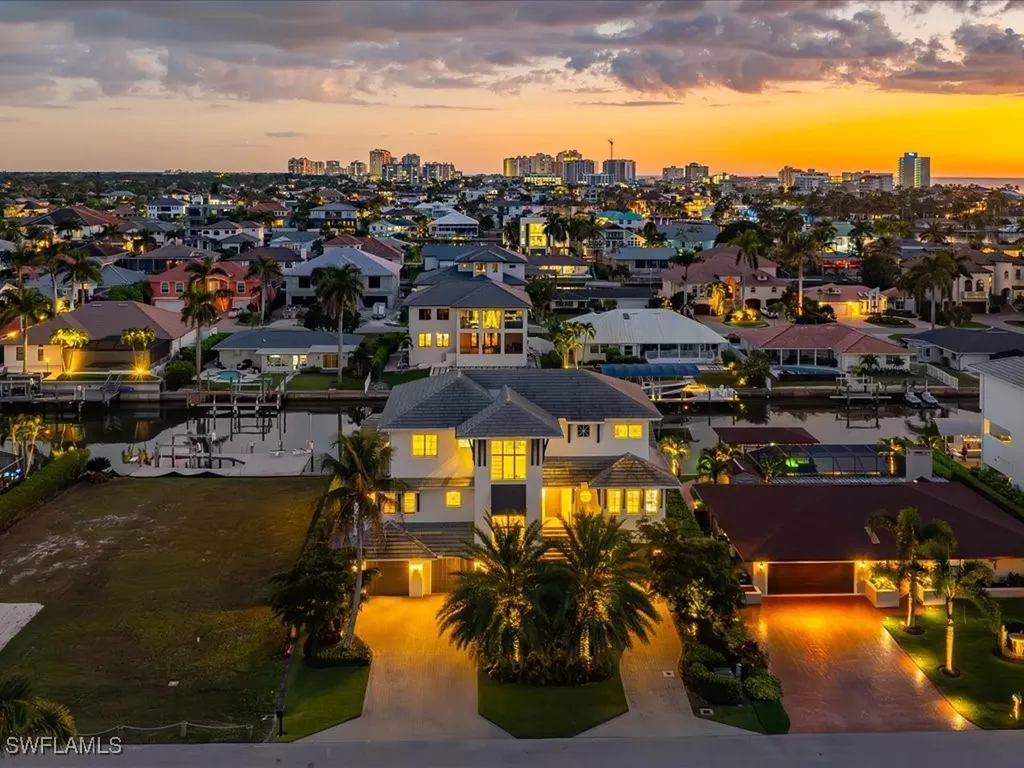 360 Heron Avenue Naples FL 34108